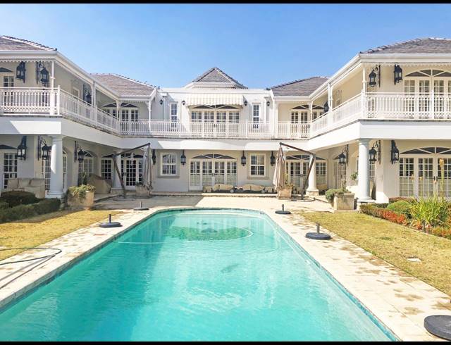 BEDROOM HOUSE FOR SALE IN EAGLE CANYON GOLF ESTATE